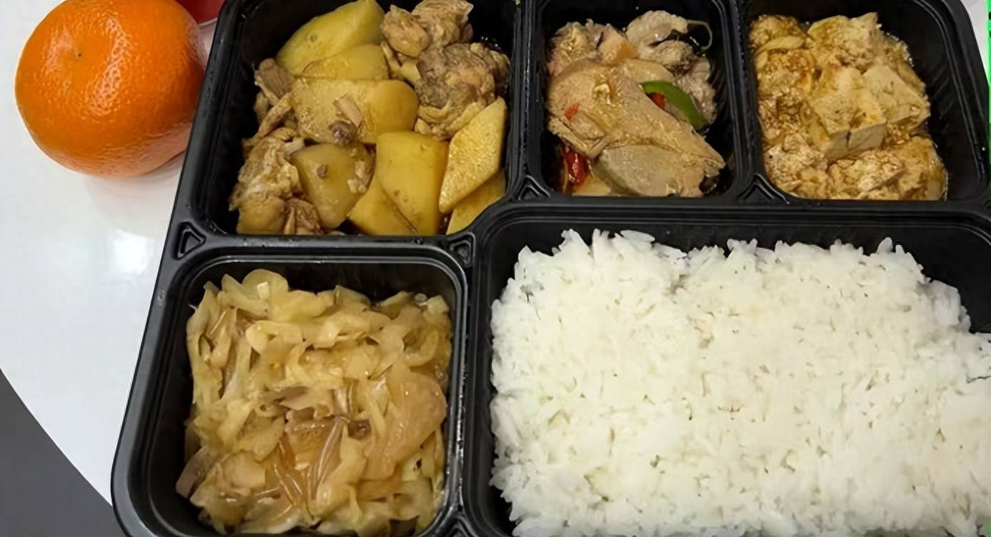 我领馆证实：上百名中方人员在德国食物中毒！有人一晚拉40多次，1份盒饭约合人民币164元 涉事餐馆：肉没煮熟